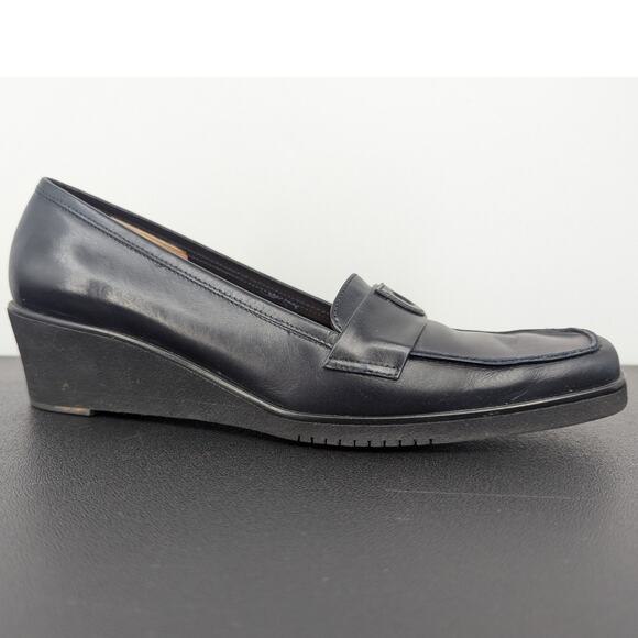Dark Blue Salvatore Ferragamo Low Wedge Size 6.5 4A Preppy Old Money European - Picture 1 of 8